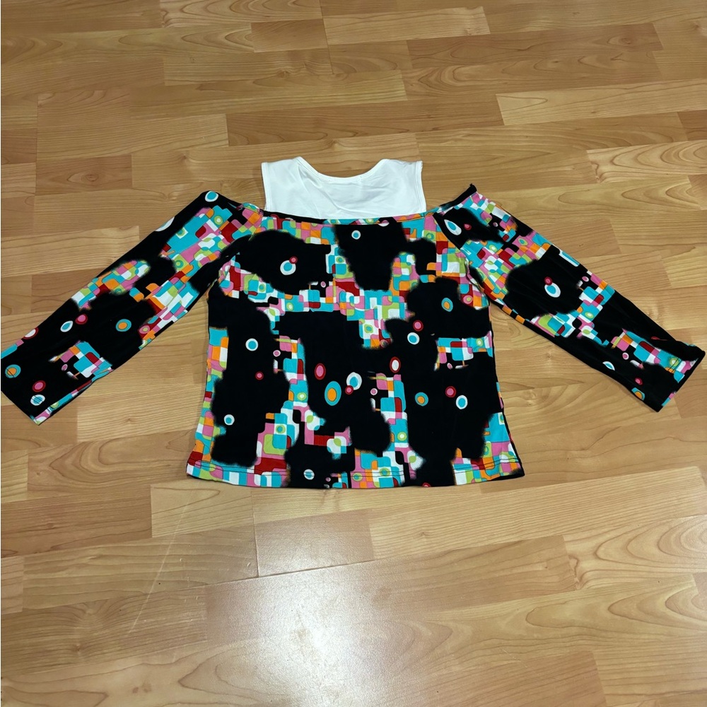 Open Shoulder Top - Picture 4 of 4